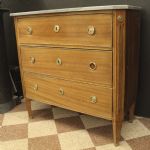 756 3323 CHEST OF DRAWERS